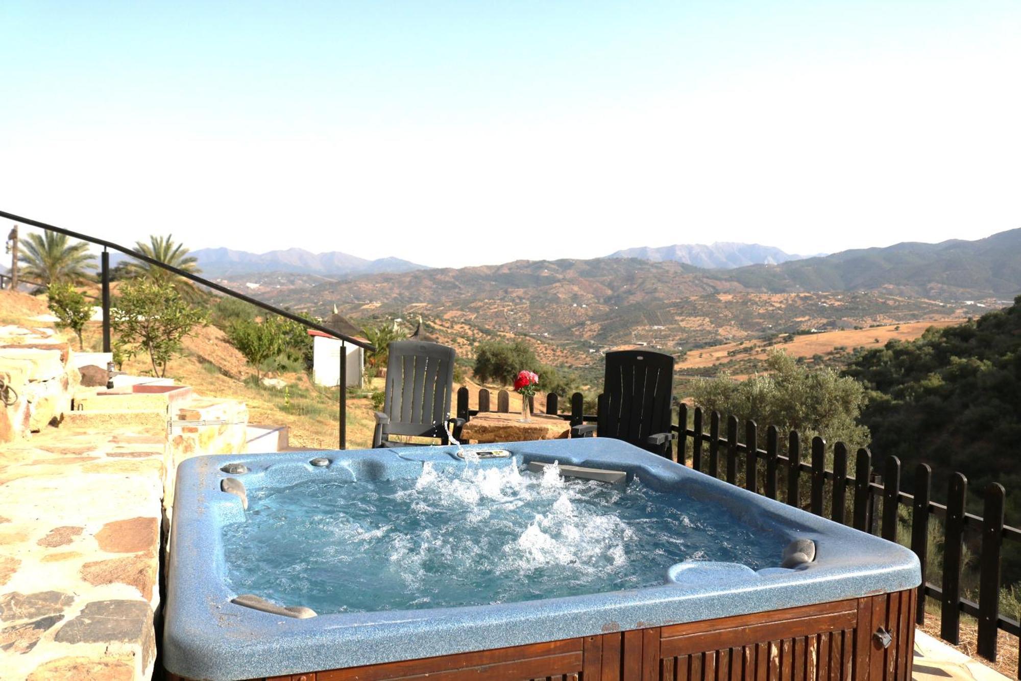Private Detached Chalet With Own Jacuzzi Mi Dushi Tolox Ngoại thất bức ảnh